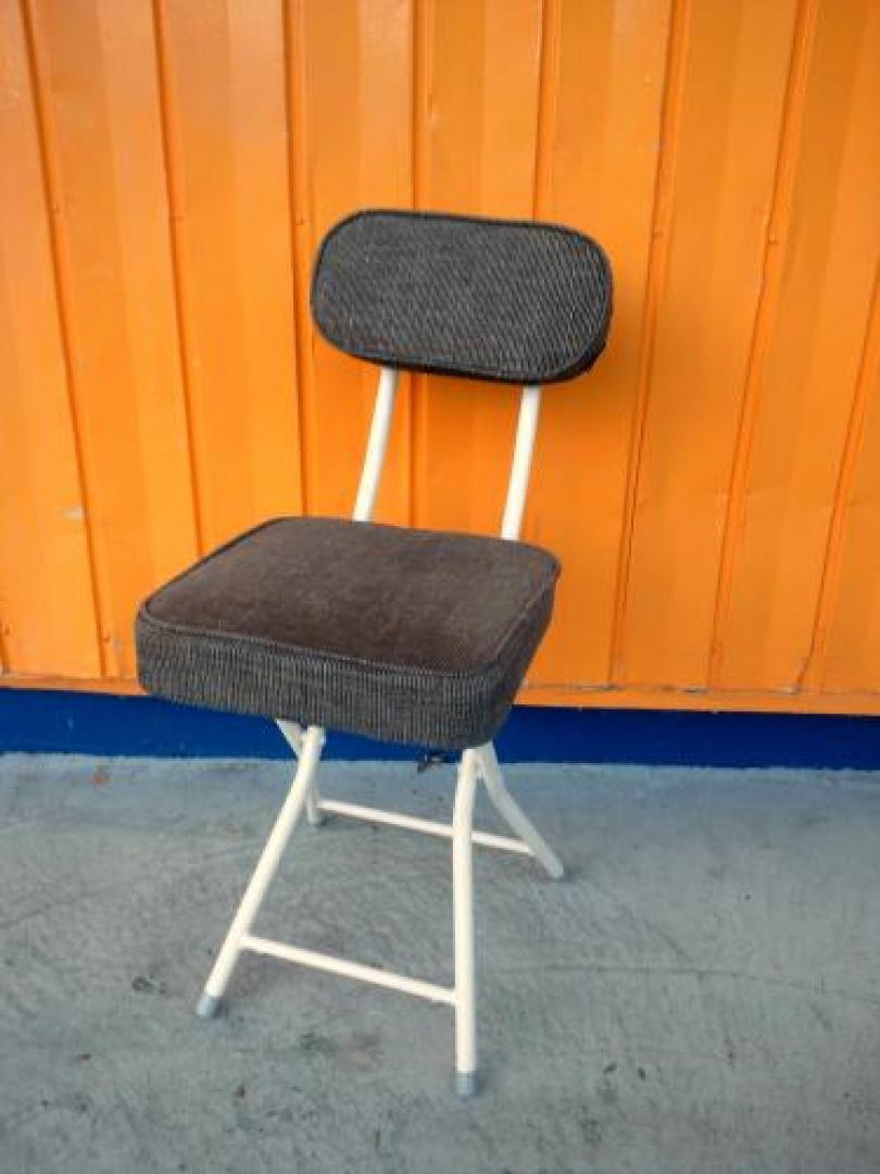 折りたたみ簡易チェア
                                    中古
            