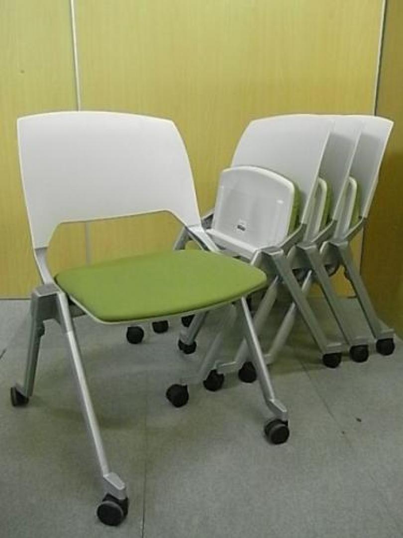 【残り1脚のみ！】【オフィスのちょっとしたスペースにいかがですか？】■内田洋行　■ミーティングチェア　■型番　ＦＭ-320【会議チェア】
                                    中古
            