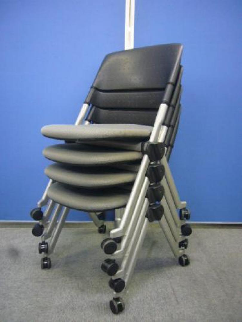 【スタッキングチェア】☆メーカー：オカムラ製☆シリーズ：LITA☆カラー：グレー※3色ロット入荷致しました!!※【会議チェア】
                                    中古
            