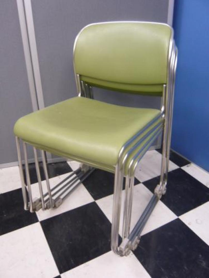 【セット商品】オカムラ製スタッキングチェア4脚セット。セットで買えば、1脚ずつ買うよりお安くなっております。【会議チェア】
                                    中古
            