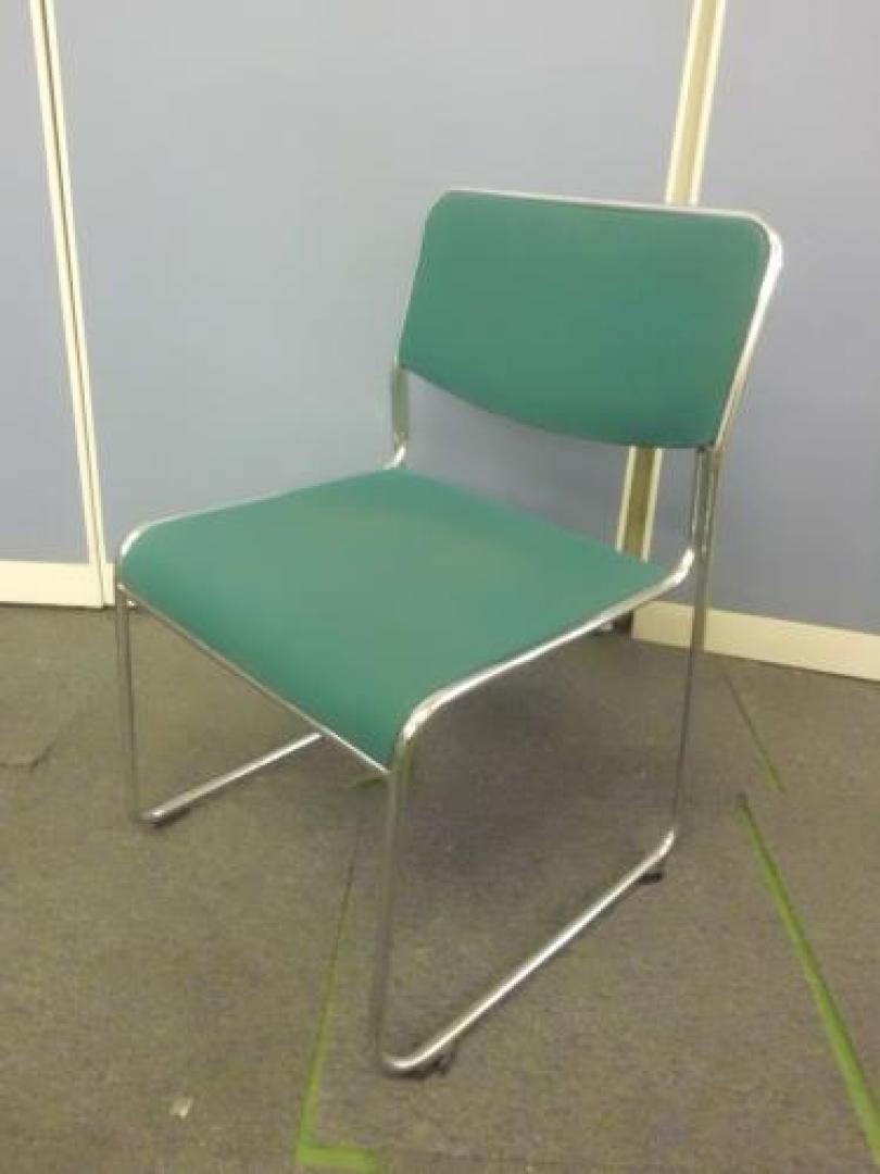 【￥１.９９９　状態良好シリーズ】スタッキングチェア　【会議チェア】
                                    中古
            