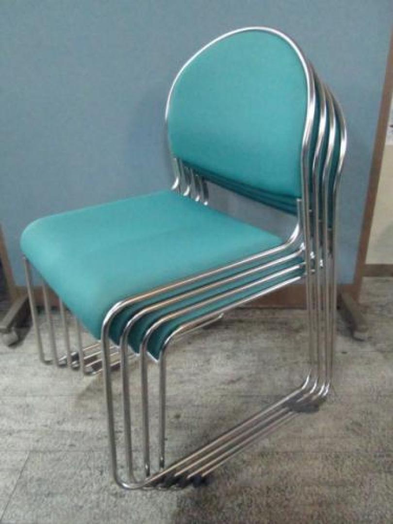 ☆★　コクヨ　スタッキングチェア　グリーン　４脚セット　☆★【会議チェア】
                                    中古
            