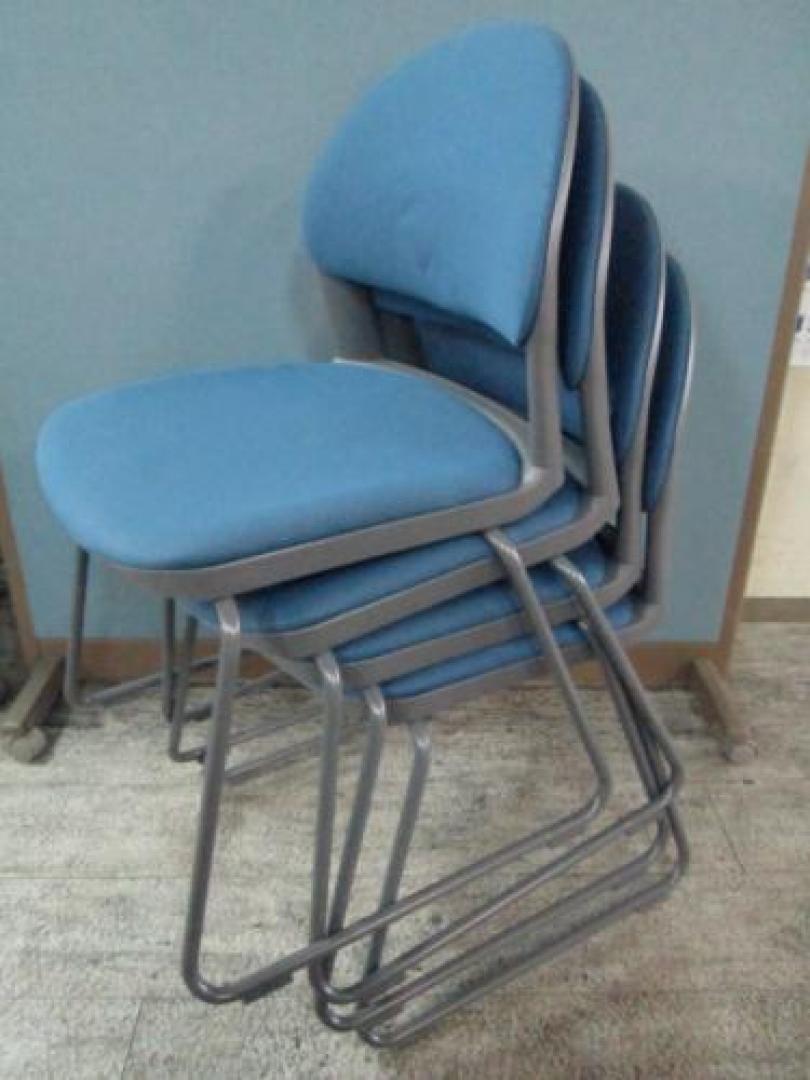 ☆★　コクヨ　スタッキングチェア　ブルー　４脚セット　☆★【会議チェア】
                                    中古
            
