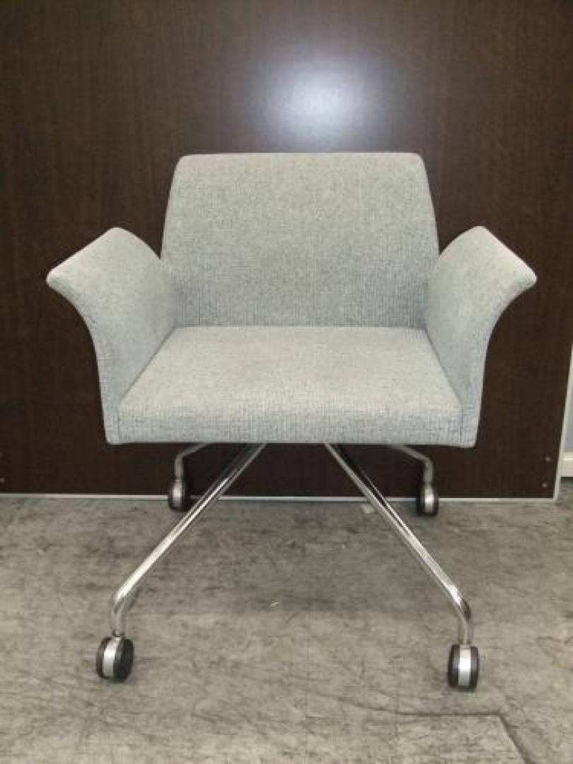 【内田洋行製　ＧＭシリーズ】待合室、休憩室、ミーティング用、幅広い用途のチェアです【会議チェア】
                                    中古
            