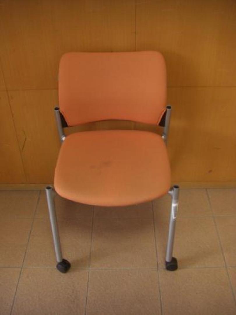 【大量入荷】オカムラ製　中古 ミーティングチェアー　今なら数量揃います【会議チェア】
                                    中古
            