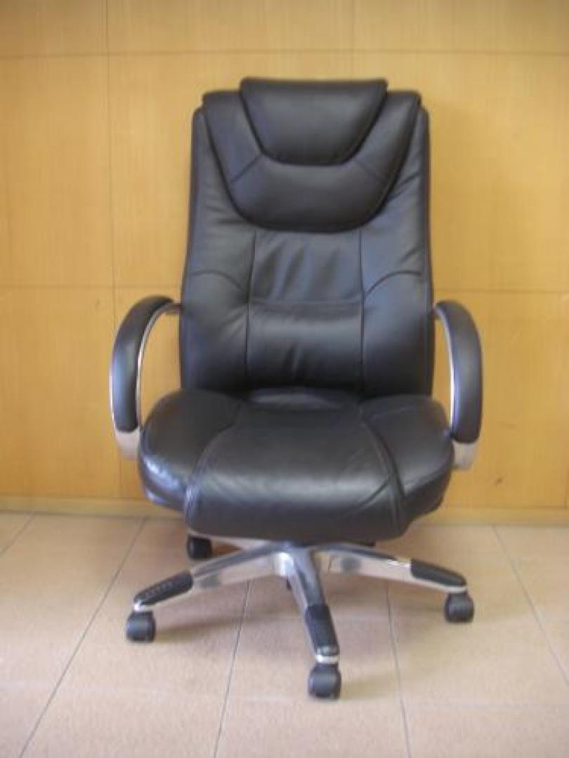 シンプル且つ重厚感!! レザー調　中古役員チェアー!!（エグゼクティブチェアー）【会議チェア】
                                    中古
            