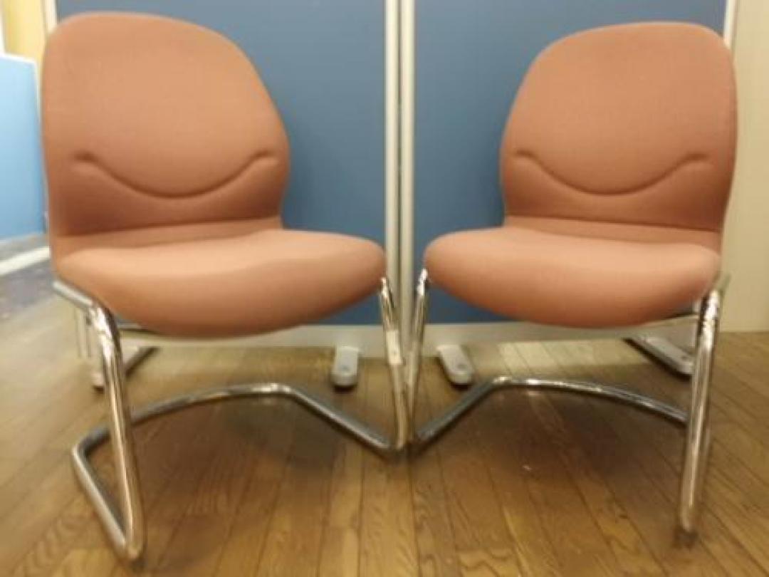 【コクヨ】ダイナフィットシリーズ：ミーティングチェア　２脚セット　送料5％off！【会議チェア】
                                    中古
            