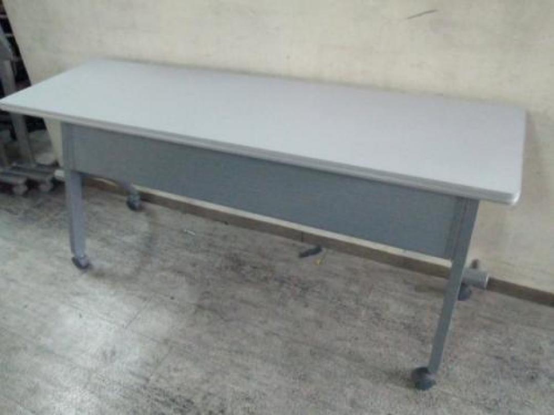 ☆★　イトーキ　サイドスタックテーブル　1545　☆★
                                    中古
            