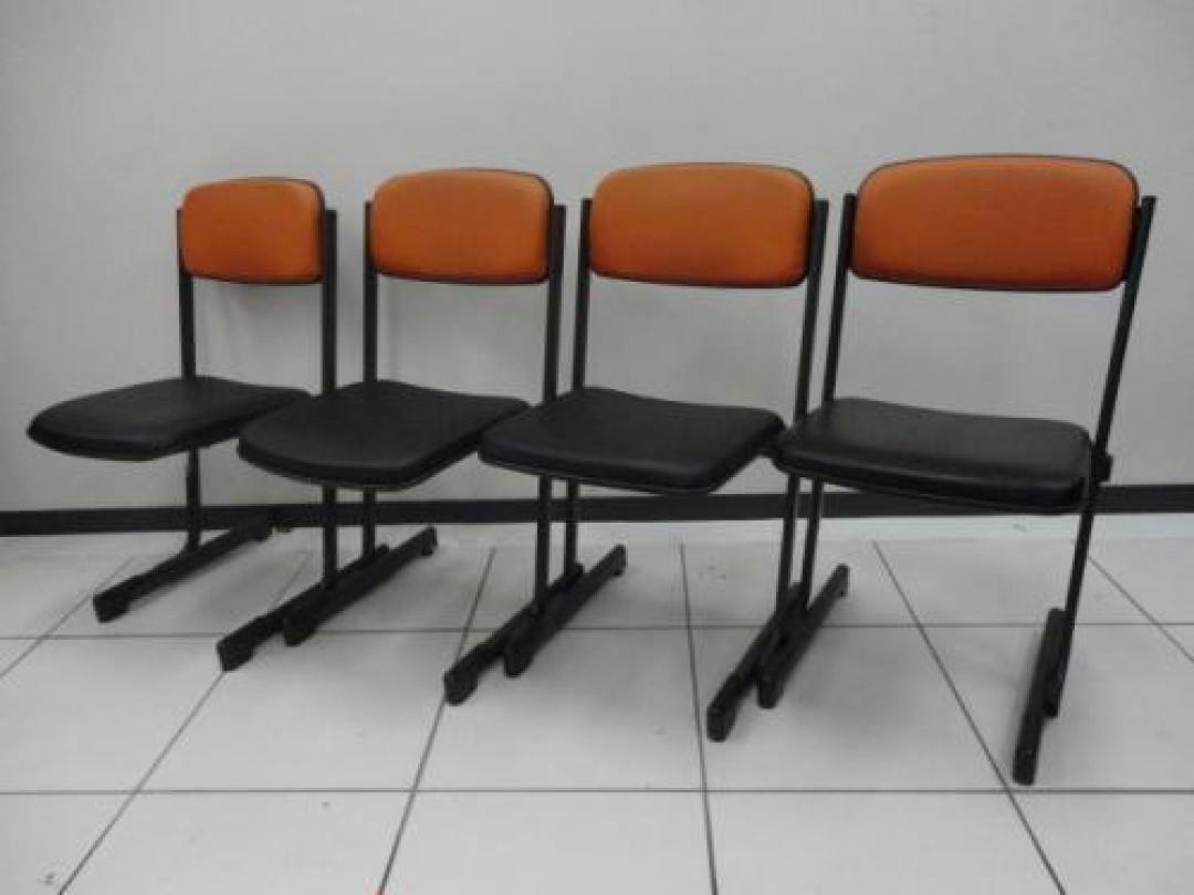 【セット商品】 ■ミーティングチェア4脚セット■ 数量限定ですのでお早めに！【会議チェア】
                                    中古
            