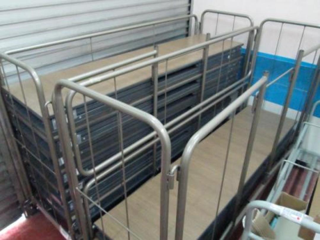 ☆★　オカムラ　折りたたみテーブル10台　幕板付　1845　+台車１台　セット　☆★
                                    中古
            