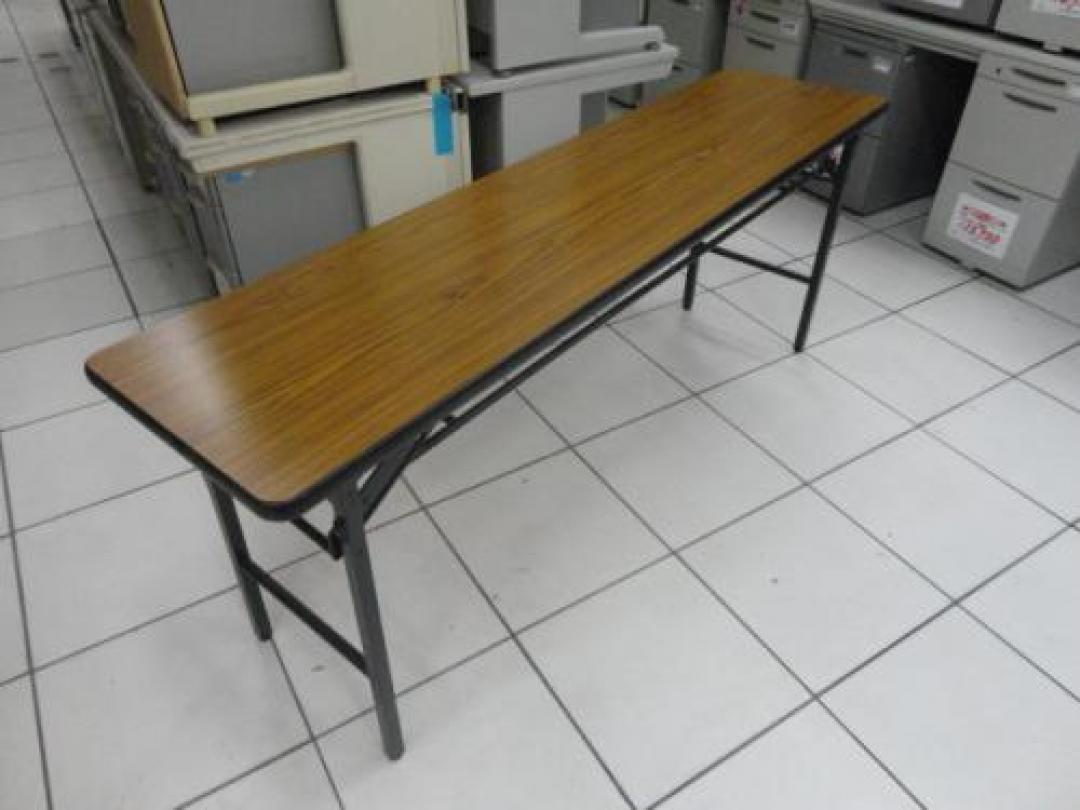 折りたたみテーブル　W1800/D450タイプ
                                    中古
            