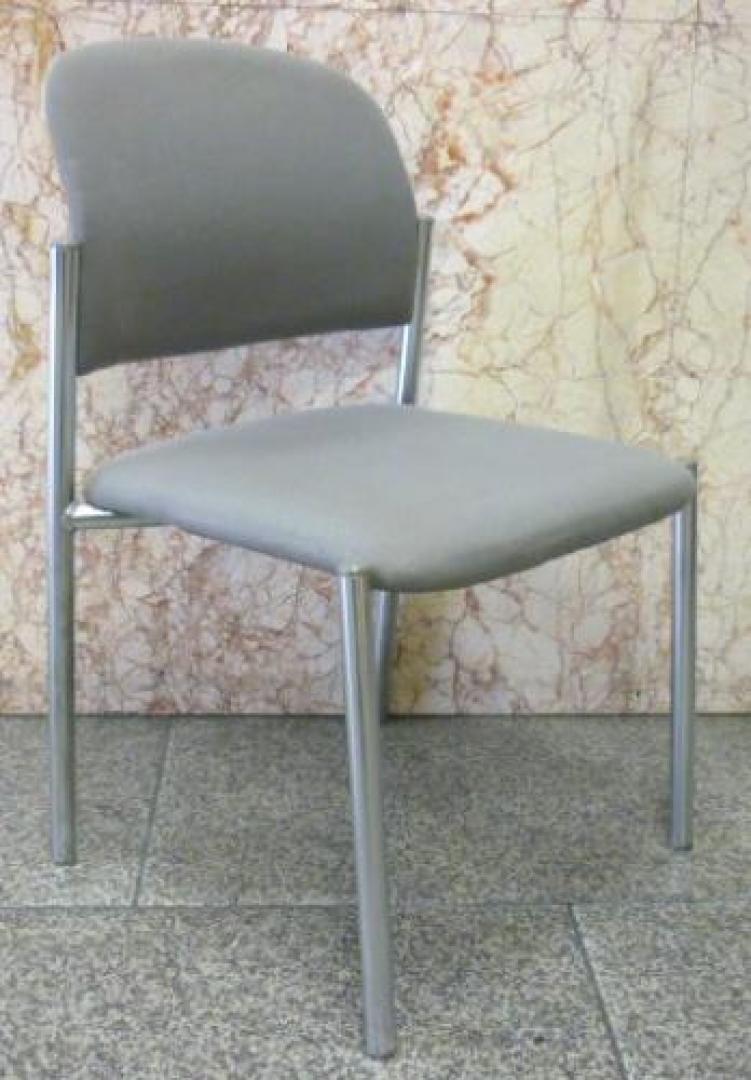 ■落ち着きと明るさの同居、ライトグレー■　<br>お得な4脚セットもどうぞ！【会議チェア】
                                    中古
            