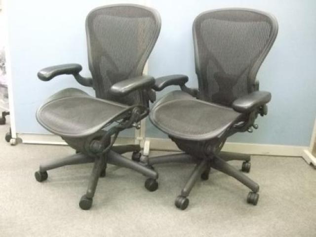 中古】アーロンチェア Herman Miller/ハーマンミラー 肘付ミドルバック  