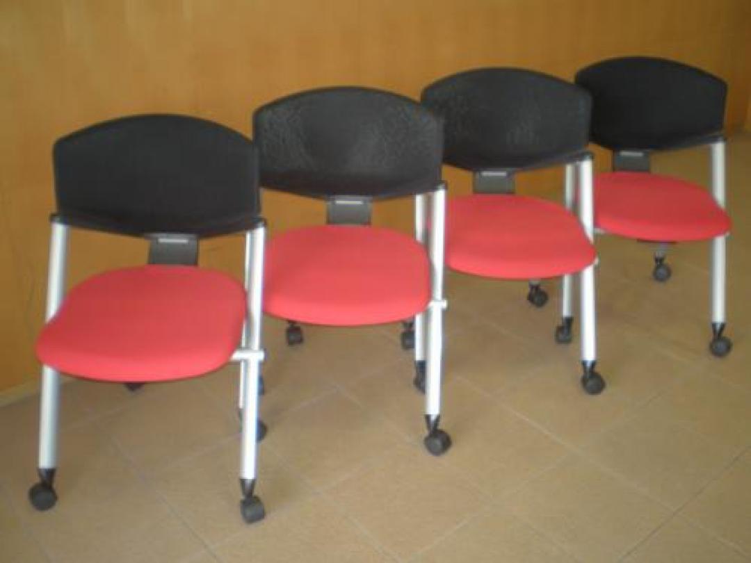 【４脚セット】【ＫＯＫＵＹＯ】コルサチェアー　【会議チェア】
                                    中古
            