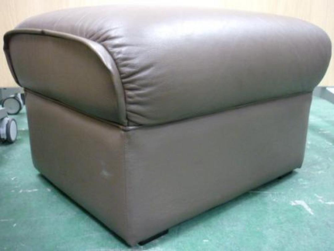 ■ビニールレザースツール■　<br>チェアのそばにおいてフットレストとしても
                                    中古
            