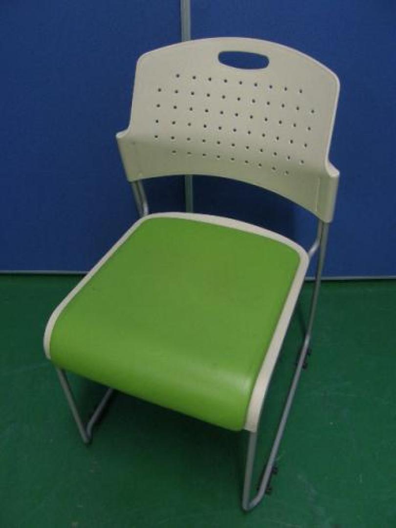 【お買い得品】スタッキングチェア◎安くてもいいならこれしかない！！【1脚980円税込】【会議チェア】
                                    中古
            