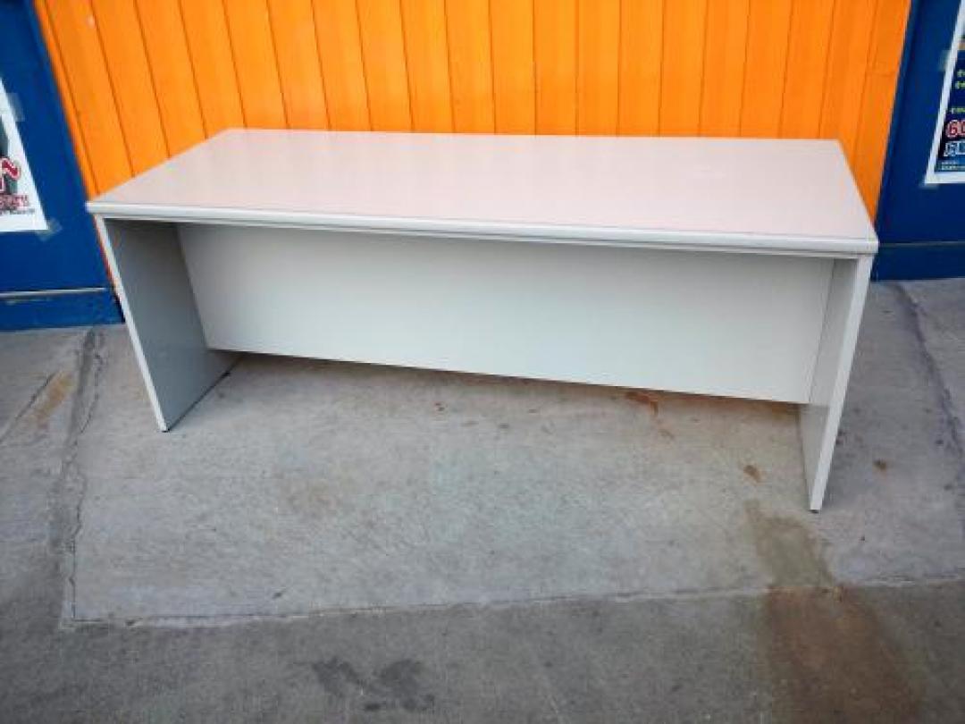 【オカムラ　ローカウンター】　スチール製ローカウンター　
                                    中古
            