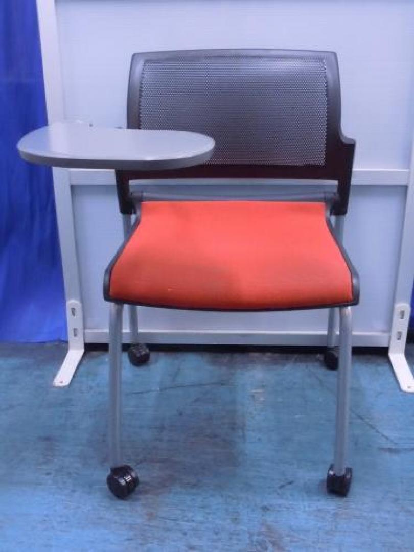 【2月末日までのセール品】【7脚入荷！】UCHIDA 内田洋行製　■FM310 ■ミーティングチェア　ネスティングチェア　■メモ台付き！　■レッド【会議チェア】
                                    中古
            
