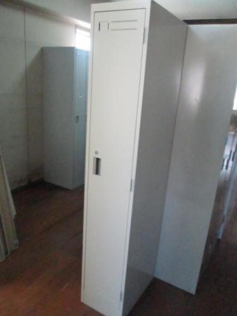 ☆★　片開き書庫　2150Ｈ　☆★
                                    中古
            