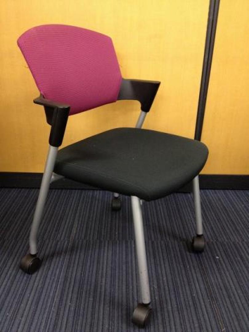 ■Protty■プロッティ■肘部分が丁度よい位置にあり<br>身体の動きを束縛しません。<br>■グッドデザイン賞受賞商品■【会議チェア】
                                    中古
            