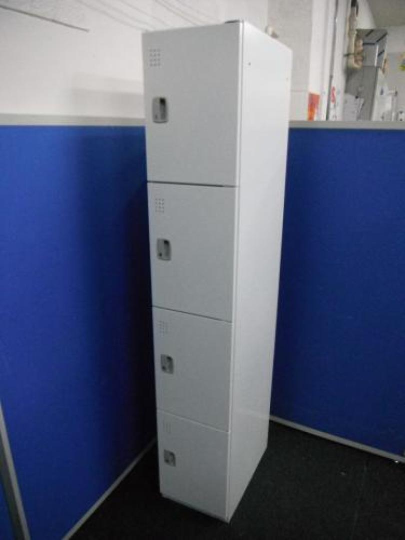 【スリムタイプ4人用ロッカー】貴重品、小物保管に適した省スペース用ロッカー
                                    中古
            