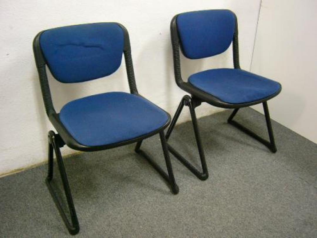 ■イトーキ　■スタッキングチェア2脚セット　■バーテブラ　■ななななんと、2脚で2100円!!【セット商品】【会議チェア】
                                    中古
            