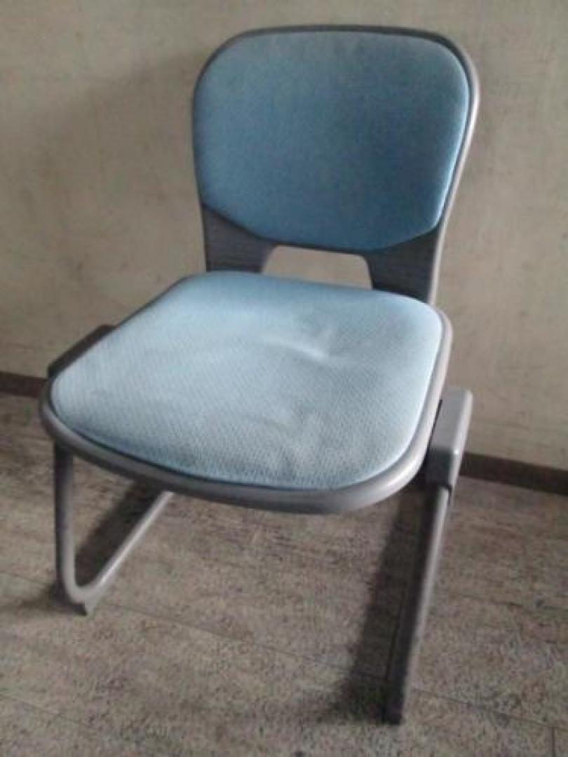 ☆★　ライオン　ミーティングチェア　ブルー　☆★【会議チェア】
                                    中古
            