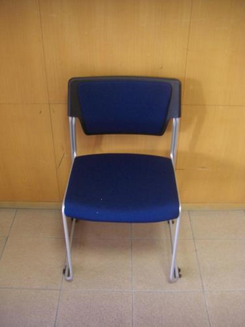 ITOKI ☆新古品ミーティングチェアー入荷☆未使用ですのでお問い合わせは大阪西梅田店へ☆【会議チェア】
                                    新古品
            