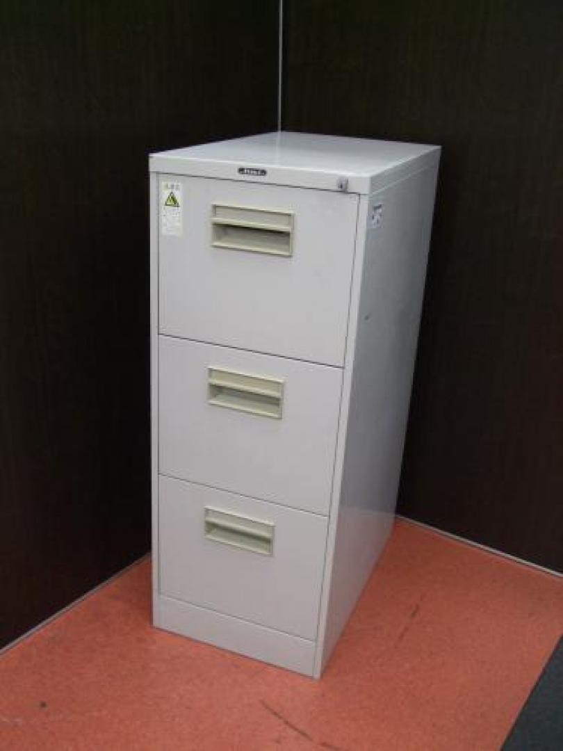 【￥8400-　中古希少品】【1点のみ入荷】■ITOKI A4ファイルキャビネット■【型が古い為、お安く！】
                                    中古
            