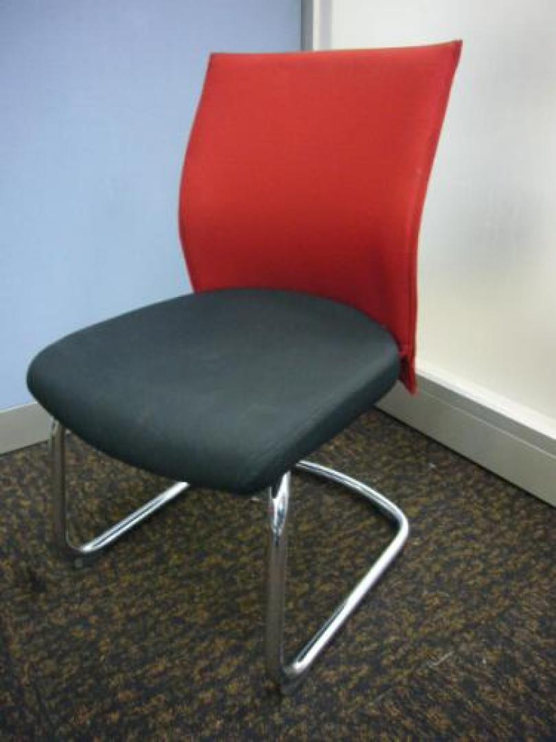 コクヨ製エクサージュチェア！稀少品です！！座り心地抜群！状態良好品！錦糸町店に3色ございます！【会議チェア】
                                    中古
            