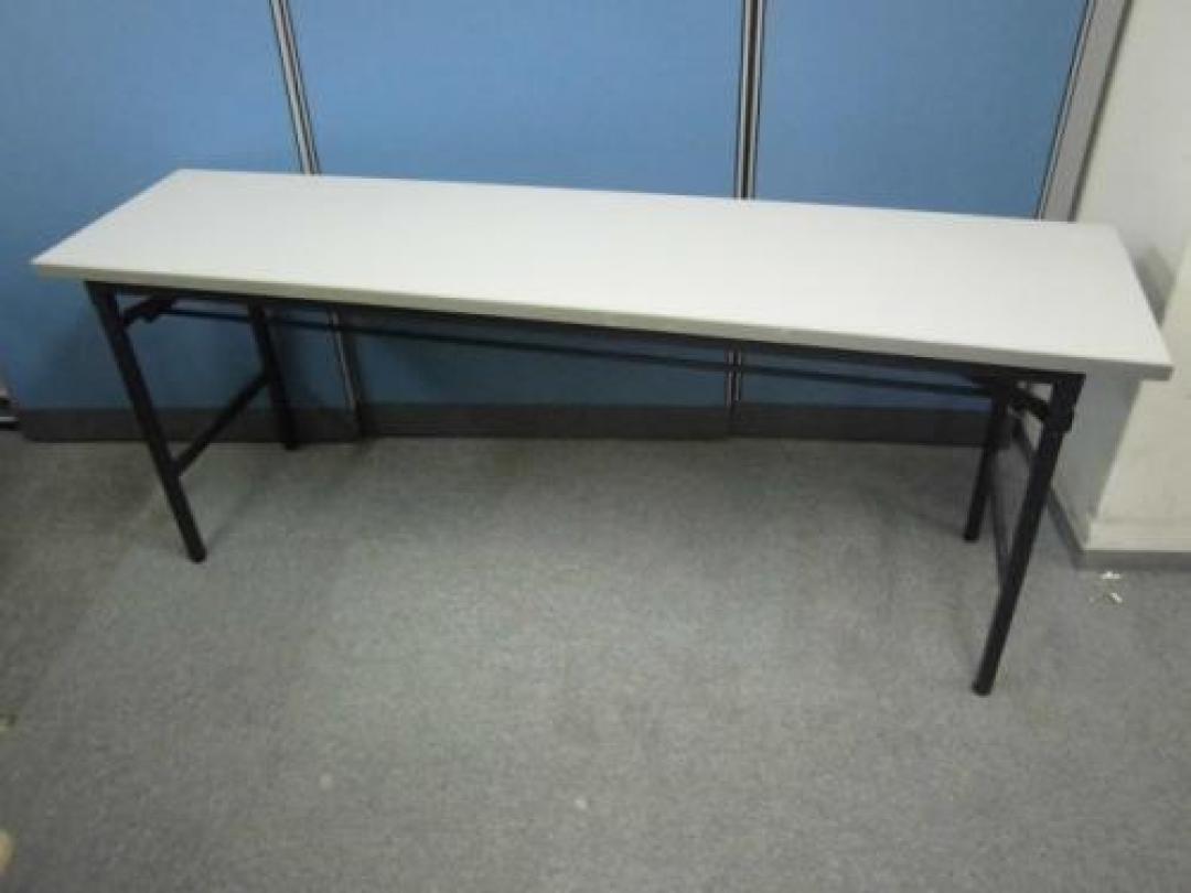 　折りたたみテーブル！
                                    中古
            