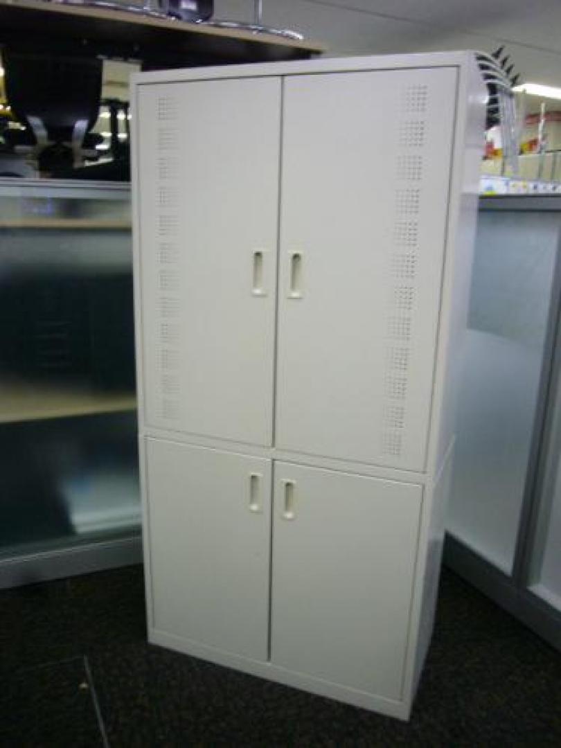 KOKUYO【キッチンキャビネット】スチール食器収納！給湯室やちょっとしたスペースにおすすめです
                                    中古
            