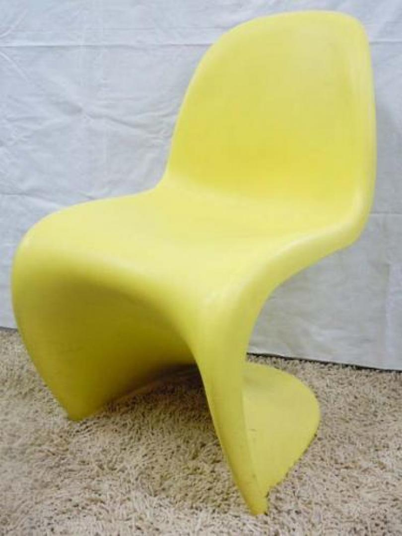 【2脚入荷】vitra ヴィトラ　Panton Chair　パントンチェア イエロー スタッキングチェア【Dchair】
                                    中古
            