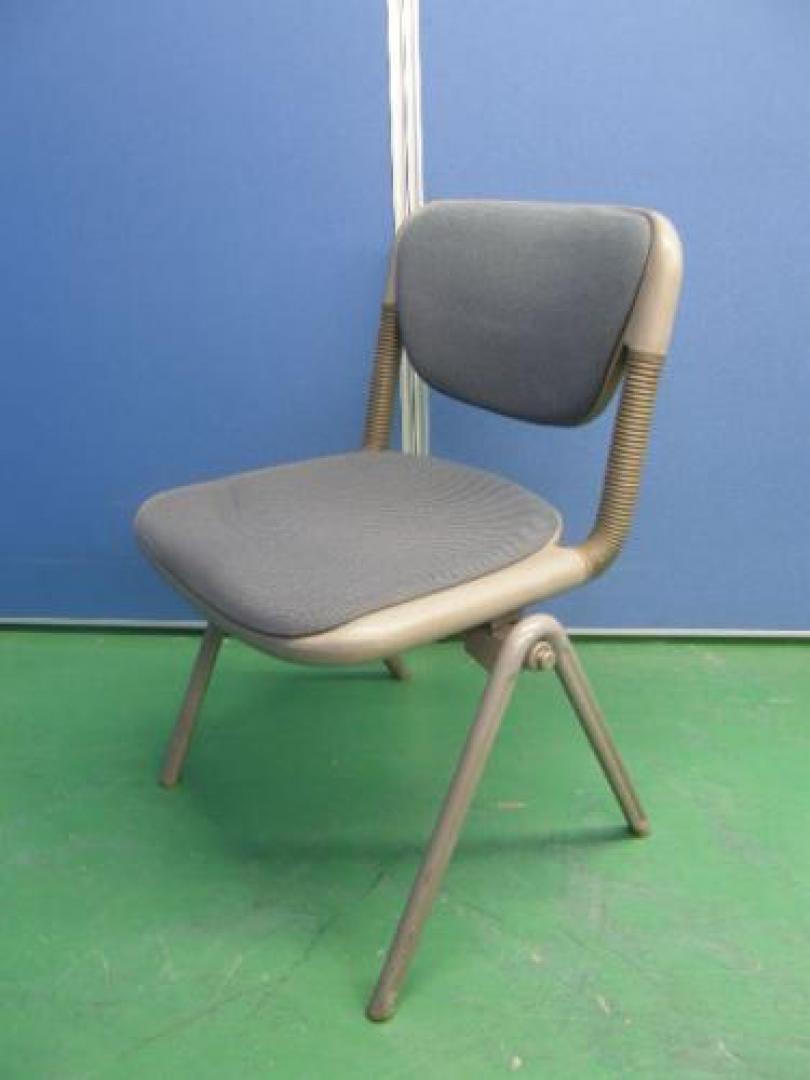 【チェア】【イトーキ】ストッキングチェア◆イトーキ製◆バーテブラシリーズ入荷致しました〜【会議チェア】
                                    中古
            