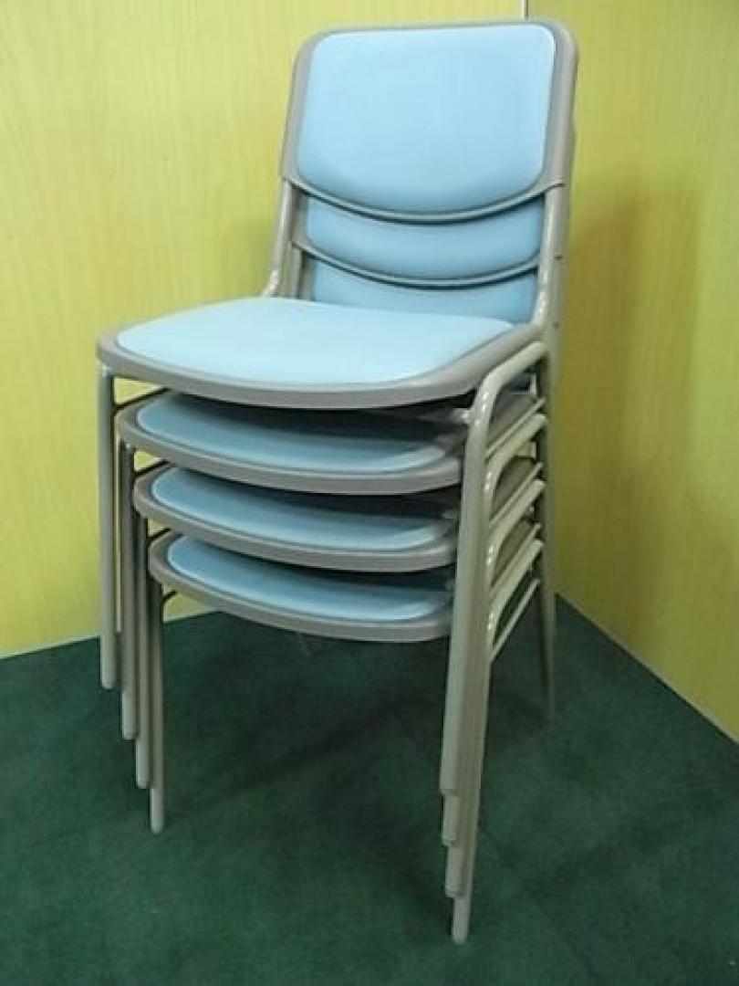 【４脚セット】【会議用に便利】■ミーティングチェア　〜重ねて収納可能〜【セット商品】【ロット】【会議チェア】
                                    中古
            