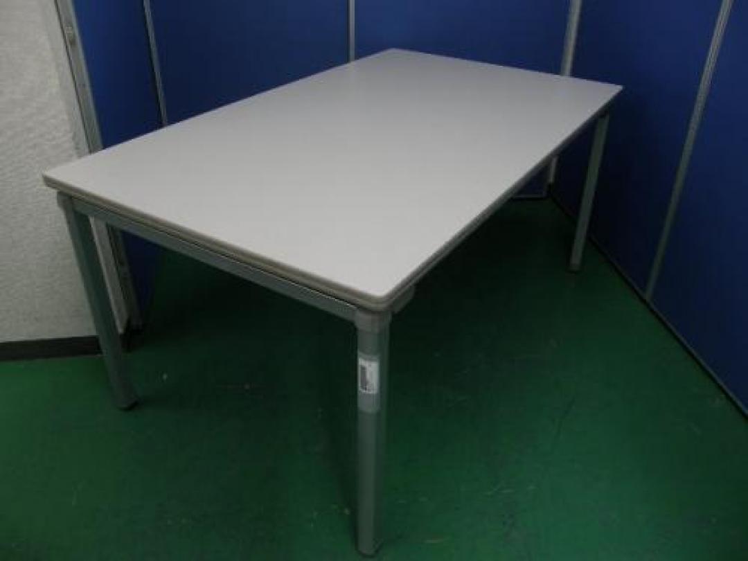 【良好】【折りたたみテーブル】W1800タイプの折りたたみテーブル入荷■ミーティング用としても大活躍！
                                    中古
            