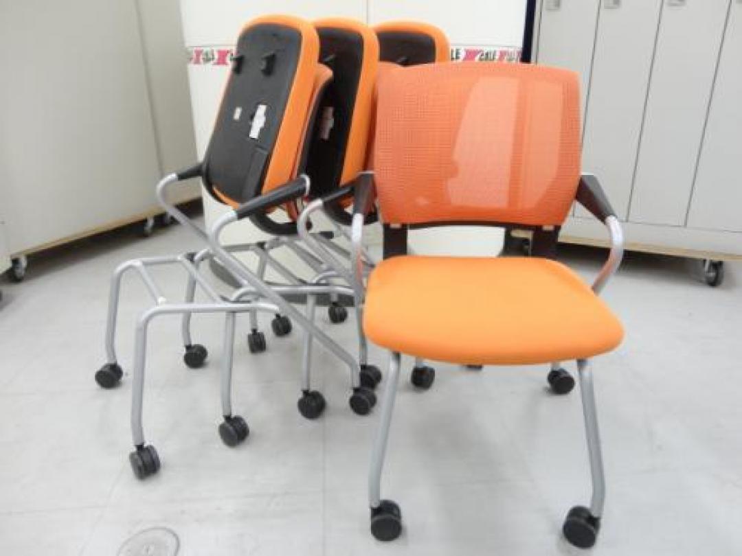 ■コクヨ製　サテリテシリーズ　4脚セット　【セット商品】【会議チェア】
                                    中古
            