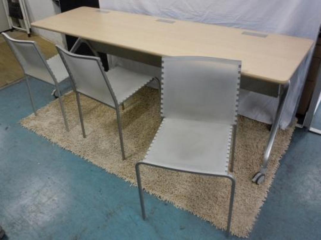 【セット商品☆2100円オトク】　幅2100mm 【コクヨ製　エピファイシリーズスタッキングテーブル　+　DESALTO（デサルト）社製　ZIPチェア×3脚】
                                    中古
            