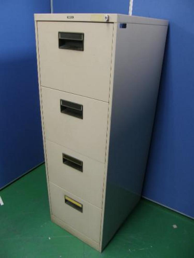 入手困難なB4ファイルキャビネット■コクヨ製■4段タイプ入荷
                                    中古
            