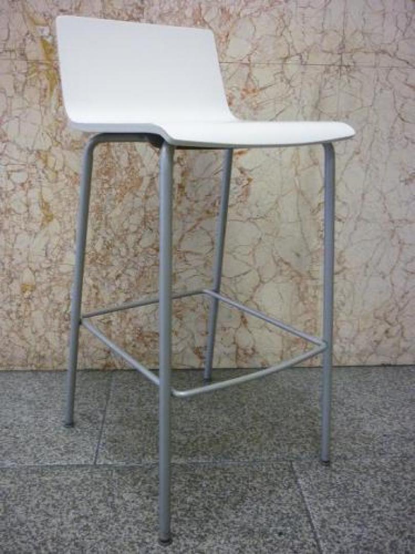 ■カウンターチェア■　ステップ付き
                                    中古
            