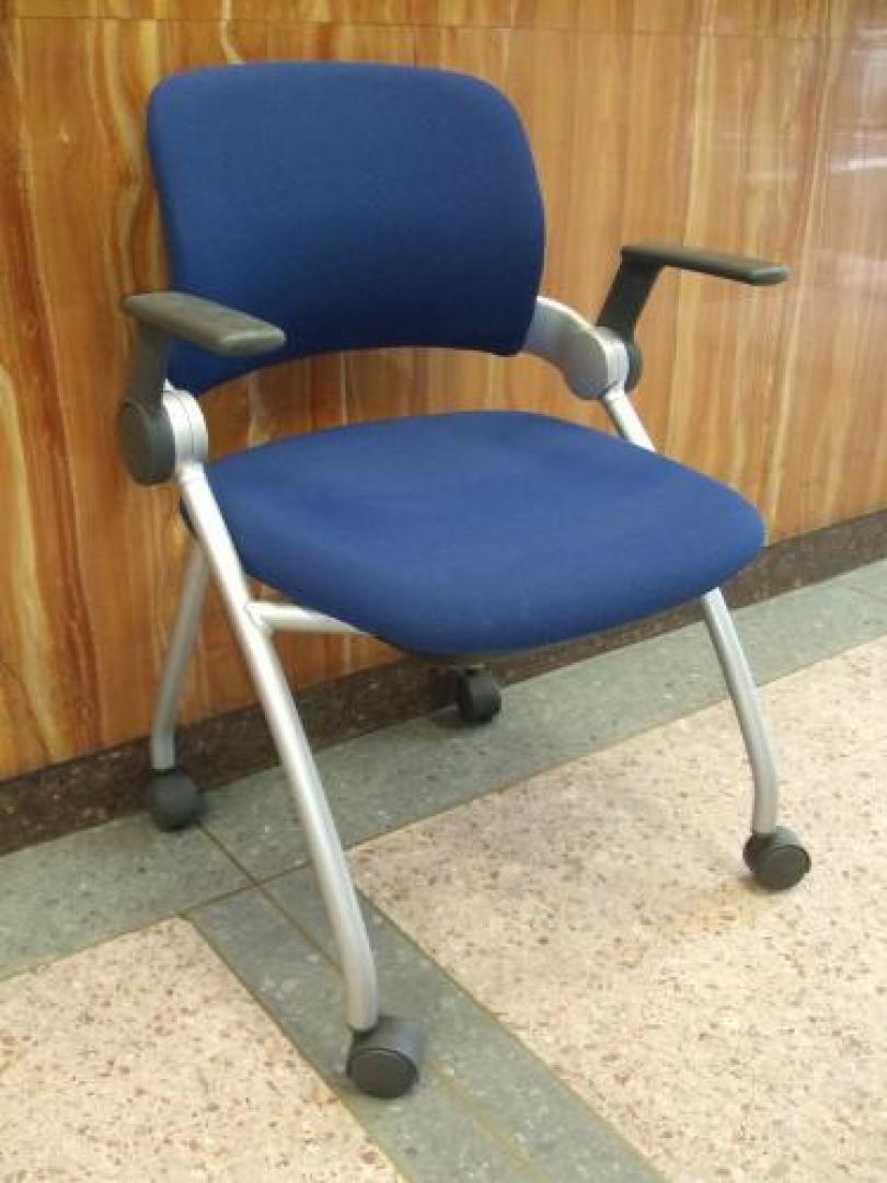 【ロット】■コクヨ　Sixa(ジグザ)チェア■【グッドデザイン賞受賞】【会議チェア】
                                    中古
            