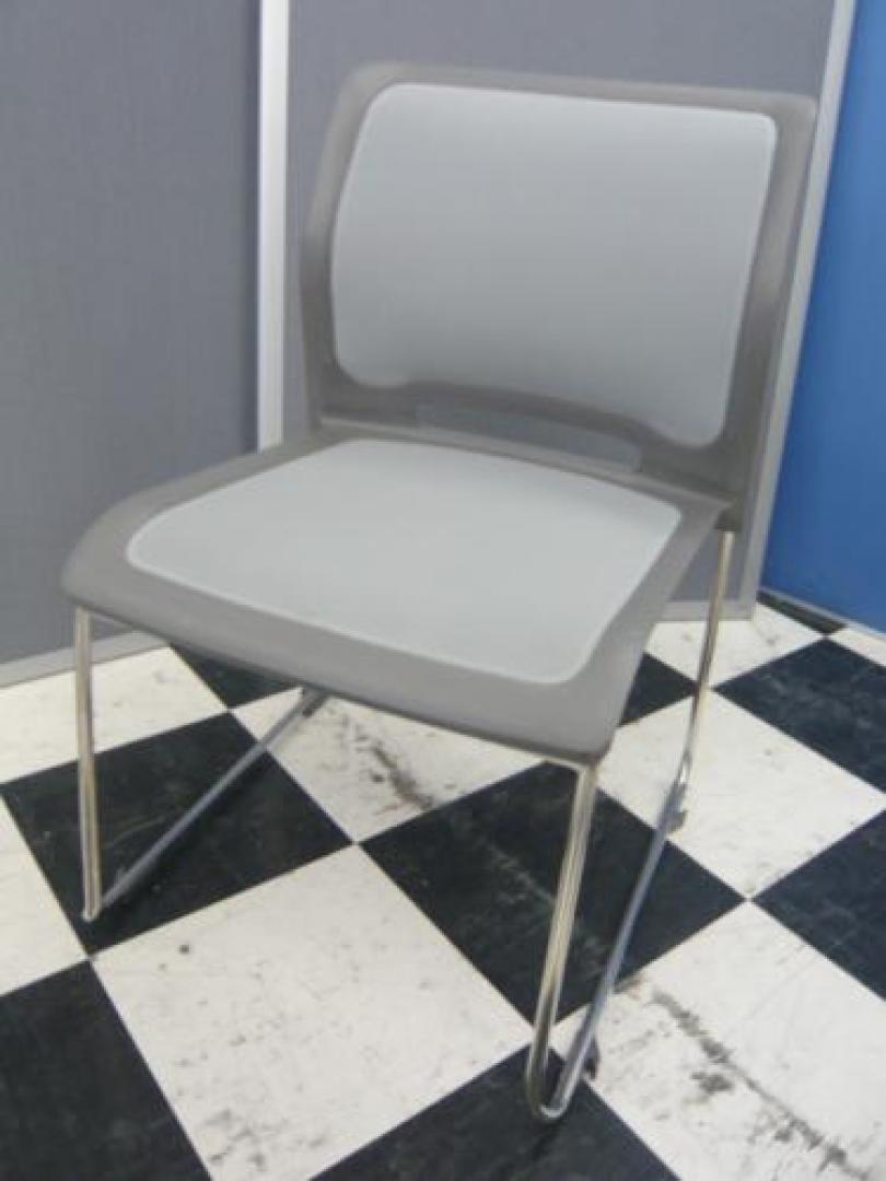 ◆状態良好◆【メッシュチェア】コクヨ製スタッキングチェアが入荷■シンプルで使いやすいチェアです【会議チェア】
                                    中古
            