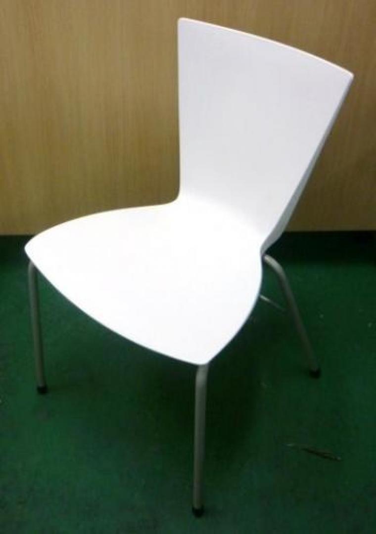 【新古品】タリスチェア■大量入荷■　数を揃えるなら今です!!ミーティングスペース、休憩室などに☆値下げしました!!【会議チェア】
                                    新古品
            