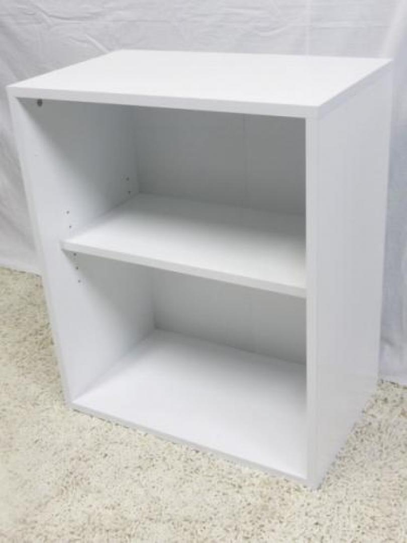 【1台入荷！】シェルフ　物品棚　書棚　■清潔感あるデザイン　■ご家庭でもドウゾ！
                                    中古
            