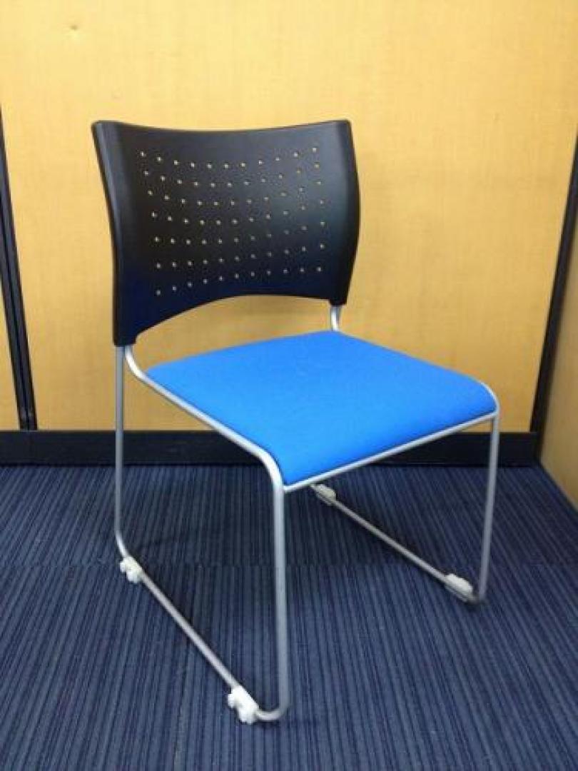【3/11更新】■ブルーのミーティングチェア■重ねて収納可能です■状態も良いです■【会議チェア】
                        NSC-15 チェア 
                                    中古
            