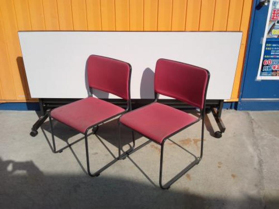 【セット商品】ライオン製　サイドスタックテーブルｗ1800+スタッキングチェア2脚
                                    中古
            