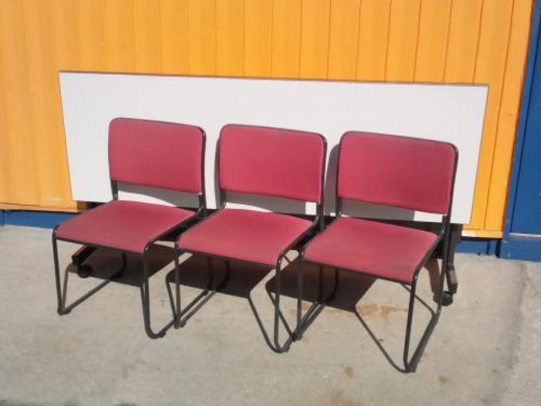 【セット商品】ライオン製　サイドスタックテーブルｗ1800+スタッキングチェア3脚
                                    中古
            