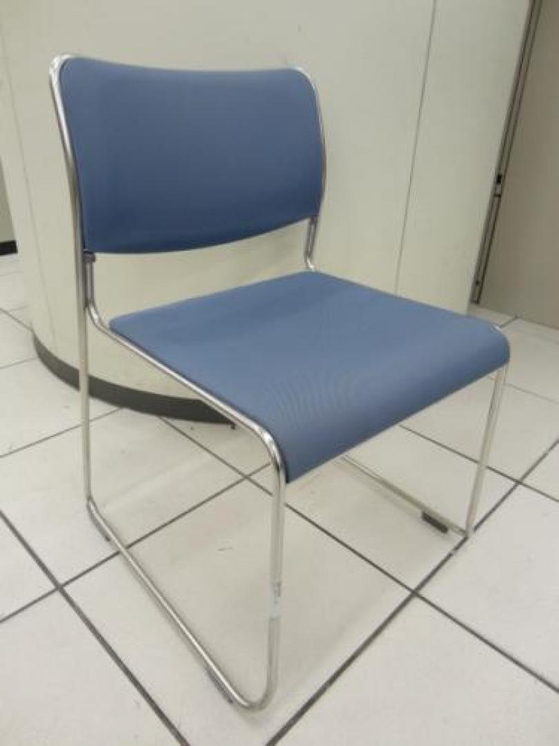 内田洋行製　スタッキングチェア　【会議チェア】
                                    中古
            
