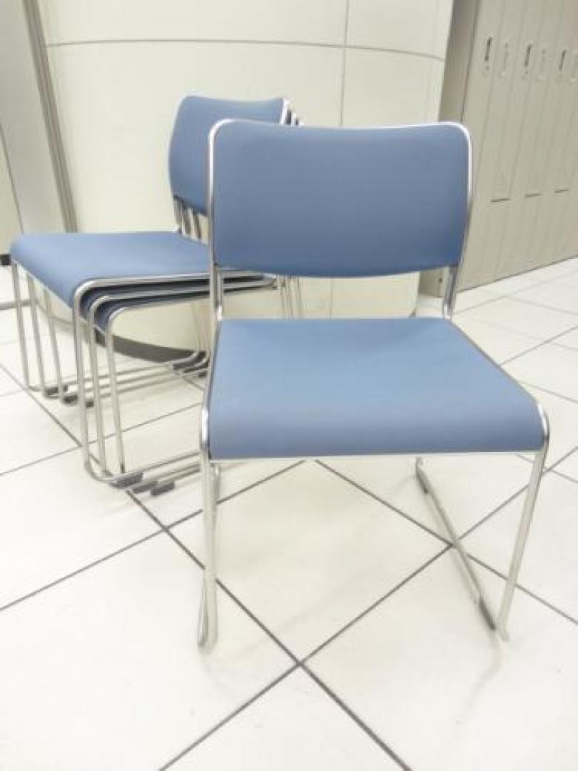 ■【セット商品】内田洋行製　スタッキングチェア　4脚セット【会議チェア】
                                    中古
            