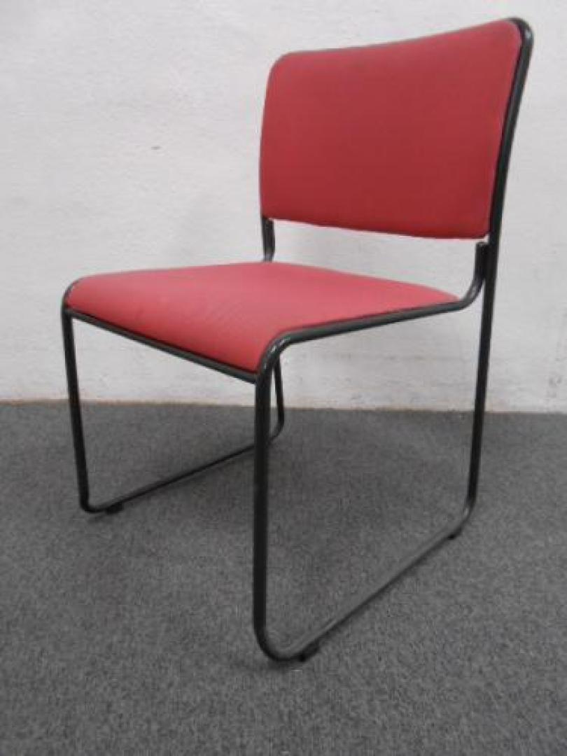 LION　｜　スタッキングチェア　｜　レッド　｜　汚れ有り!!【会議チェア】
                                    中古
            